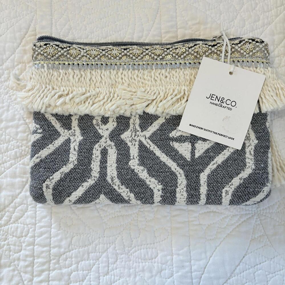 Jen & Co Gray Cream‎ Clutch Handmade With Beading And Cotton Tassel. Zip Close.